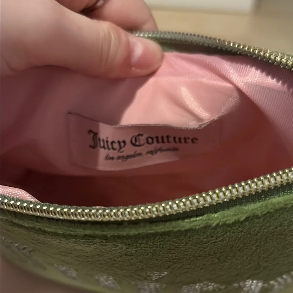 Juicy Couture Green Cosmetic Bag - Picture 4 of 6